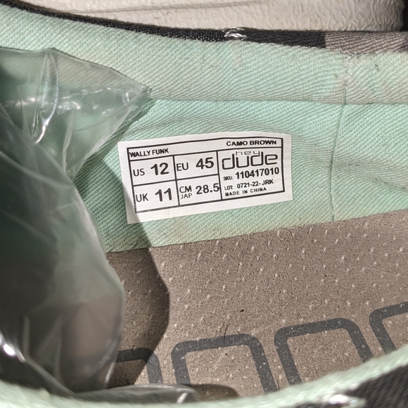 Men's Hey Dudes - Picture 5 of 5